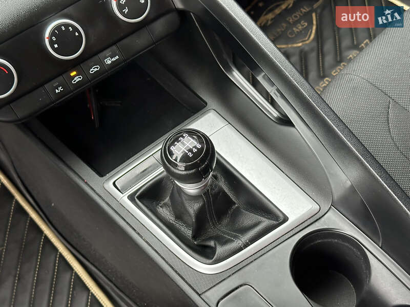 Седан Hyundai Elantra 2021 в Харкові