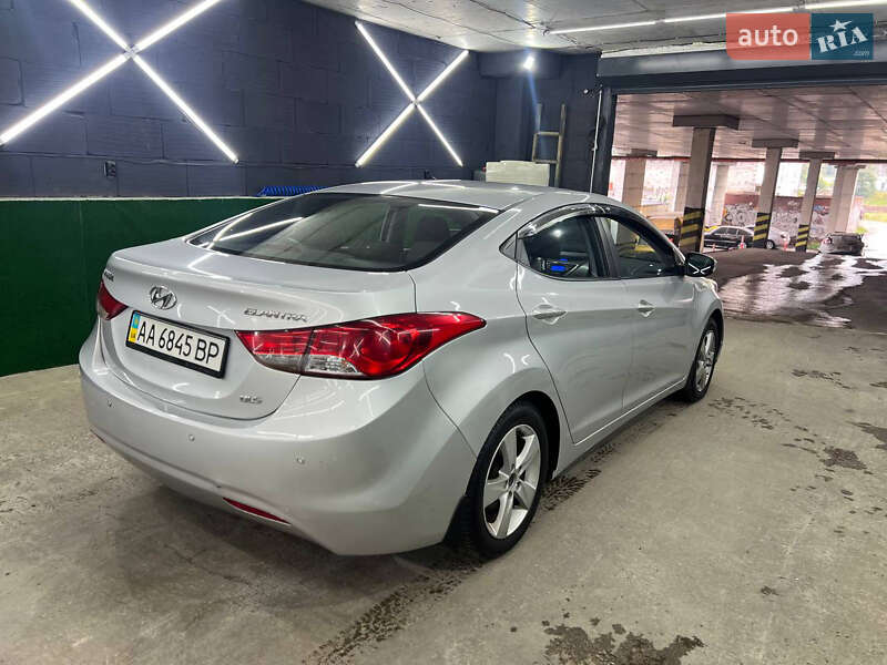 Седан Hyundai Elantra 2012 в Києві фото 2 Седан Hyundai Elantra 2012 в Києві