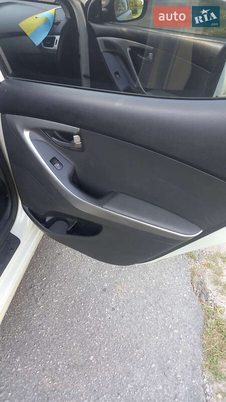 Седан Hyundai Elantra 2012 в Кременчуге