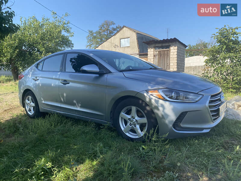 Седан Hyundai Elantra 2017 в Каменском фото 2 Седан Hyundai Elantra 2017 в Каменском