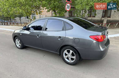 Седан Hyundai Elantra 2008 в 
