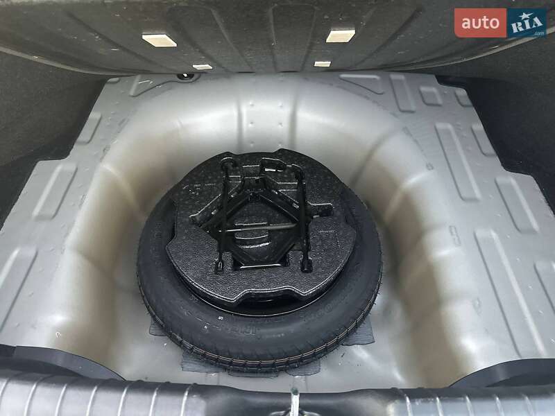 Седан Hyundai Elantra 2020 в Кривом Роге