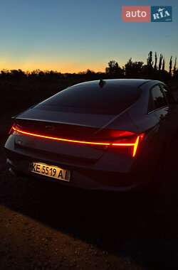 Седан Hyundai Elantra 2020 в Кривом Роге