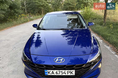 Седан Hyundai Elantra 2021 в 