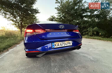 Седан Hyundai Elantra 2021 в 