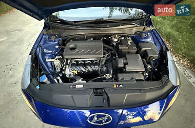 Седан Hyundai Elantra 2021 в 