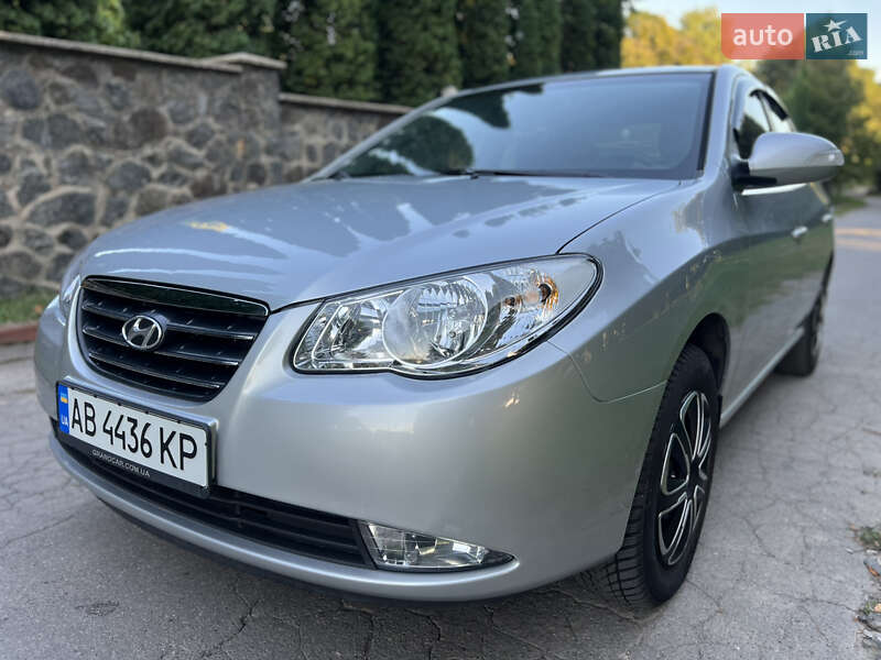 Hyundai Elantra 2011