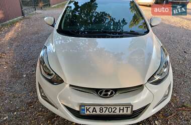 Седан Hyundai Elantra 2015 в Переяславе