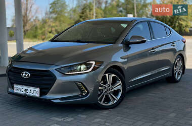 Седан Hyundai Elantra 2016 в Дніпрі