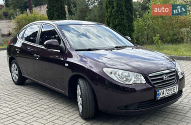 Седан Hyundai Elantra 2008 в  фото 8 Седан Hyundai Elantra 2008 в