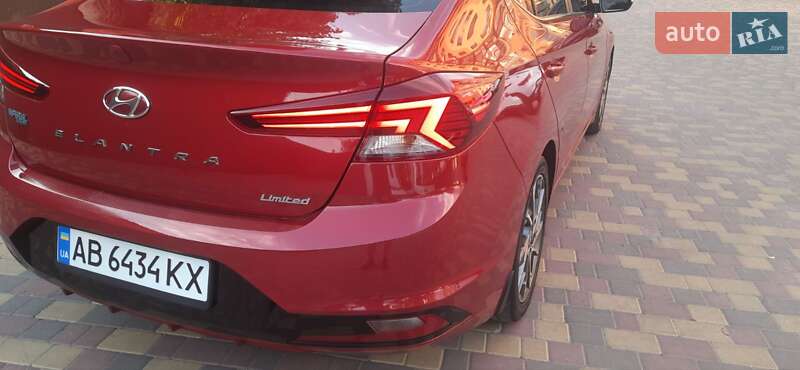 Седан Hyundai Elantra 2020 в Виннице