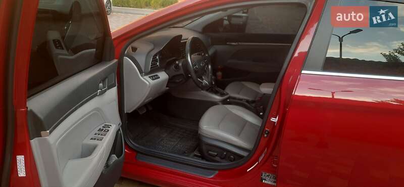 Седан Hyundai Elantra 2020 в Виннице