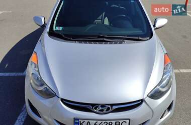 Седан Hyundai Elantra 2012 в 