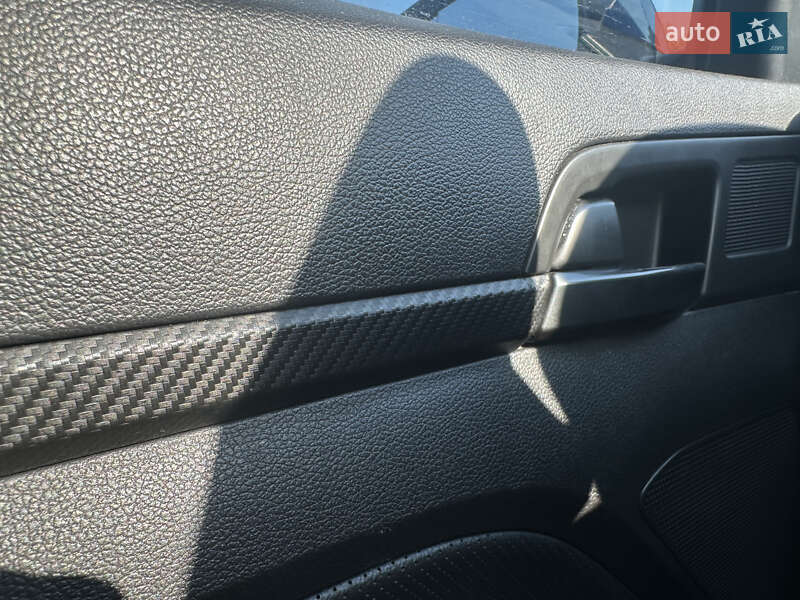 Седан Hyundai Elantra 2016 в Киеве фото 12 Седан Hyundai Elantra 2016 в Киеве