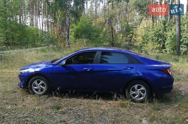 Седан Hyundai Elantra 2021 в 