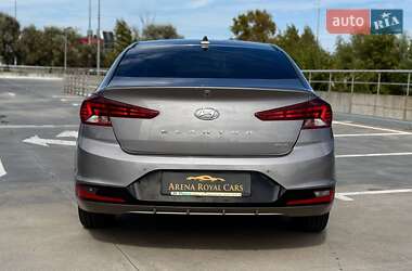 Седан Hyundai Elantra 2020 в 