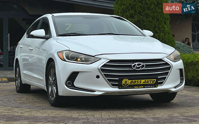 Hyundai Elantra 2016