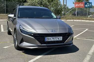 Седан Hyundai Elantra 2022 в Одесі