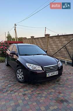 Седан Hyundai Elantra 2008 в Луцке
