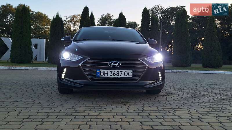 Седан Hyundai Elantra 2016 в Одессе