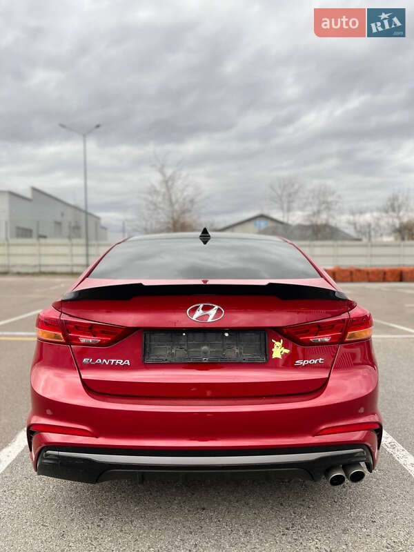 Седан Hyundai Elantra 2018 в Львове