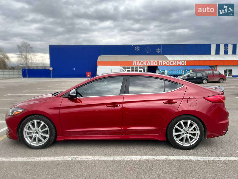 Седан Hyundai Elantra 2018 в Львове