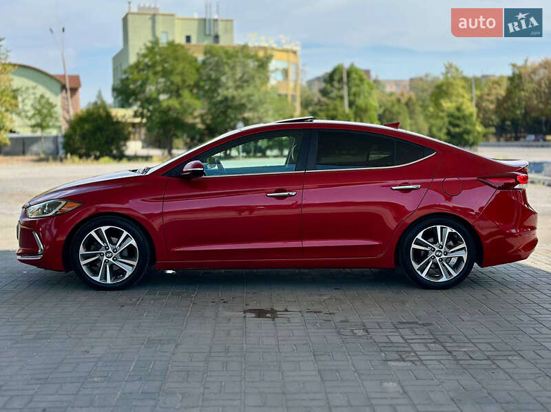 Седан Hyundai Elantra 2016 в Днепре