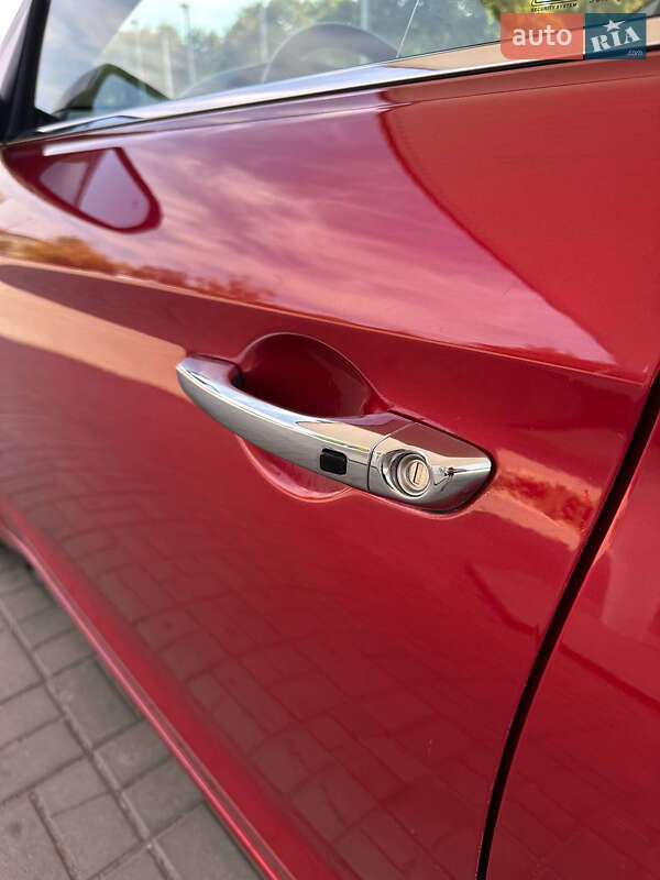 Седан Hyundai Elantra 2016 в Днепре