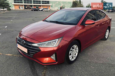 Седан Hyundai Elantra 2019 в Миколаєві