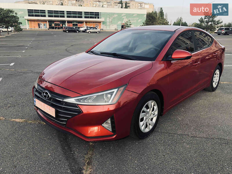 Hyundai Elantra 2019