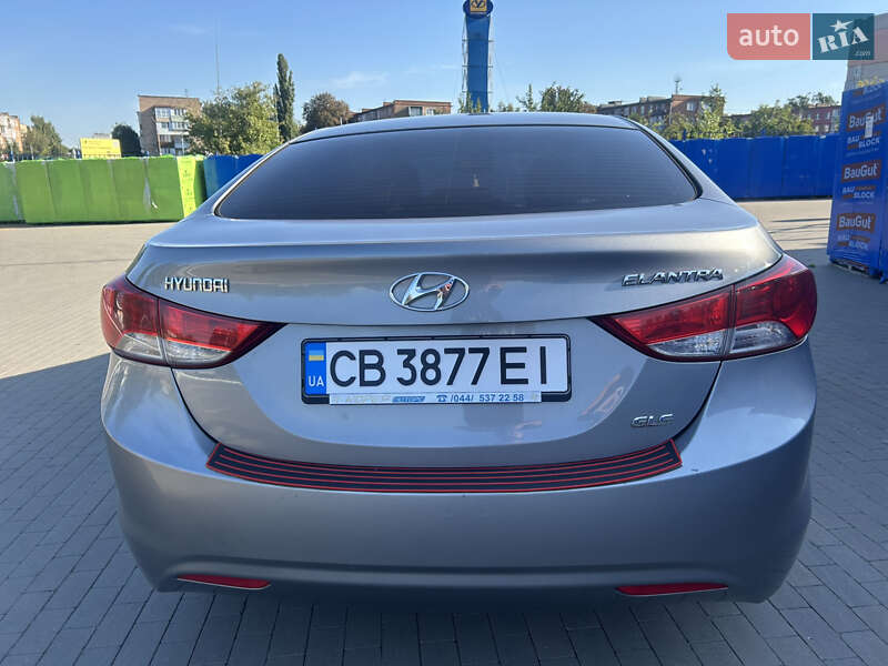Седан Hyundai Elantra 2011 в Прилуках