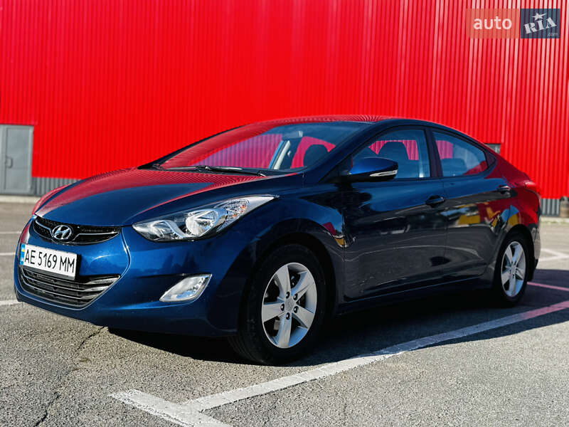 Седан Hyundai Elantra 2012 в Кропивницком