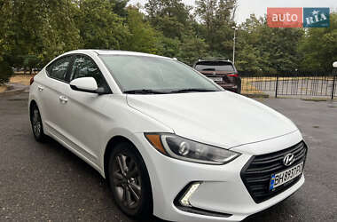 Седан Hyundai Elantra 2016 в 
