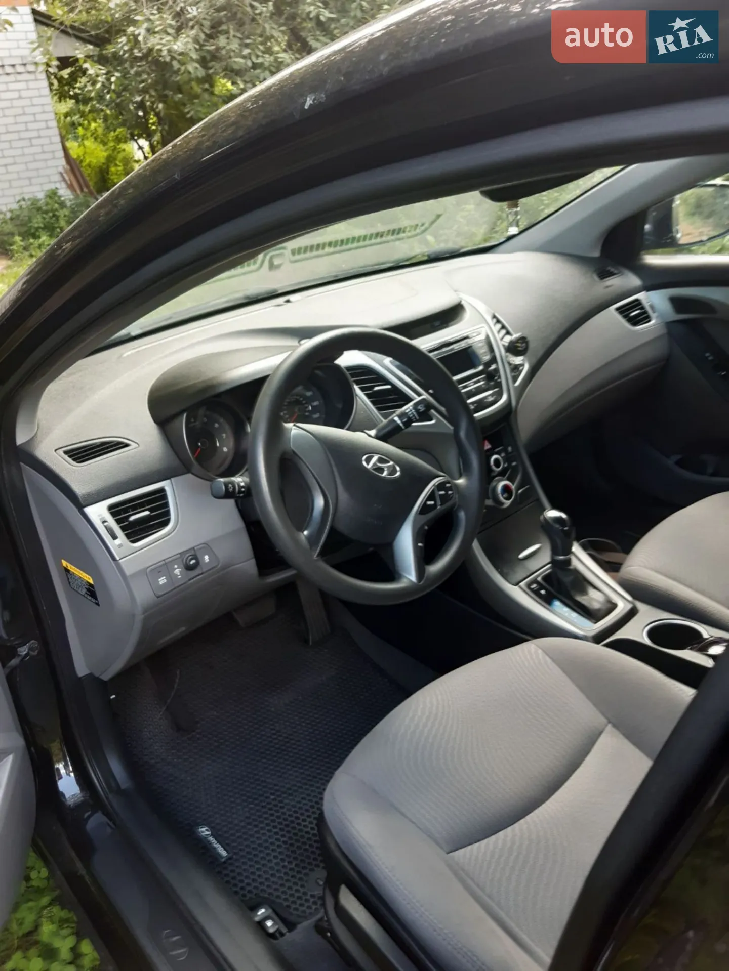 2015 Hyundai Elantra - мініатюра 5