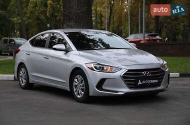 Седан Hyundai Elantra 2017 в 