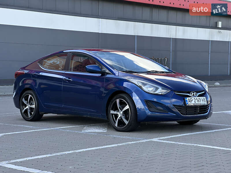 Hyundai Elantra 2015