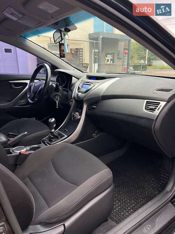 Седан Hyundai Elantra 2013 в Знаменке фото 21 Седан Hyundai Elantra 2013 в Знаменке