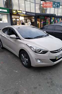 Седан Hyundai Elantra 2011 в 