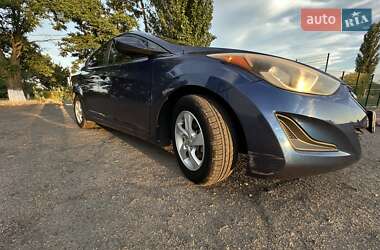 Седан Hyundai Elantra 2015 в Николаеве