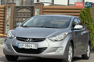Седан Hyundai Elantra 2013 в 