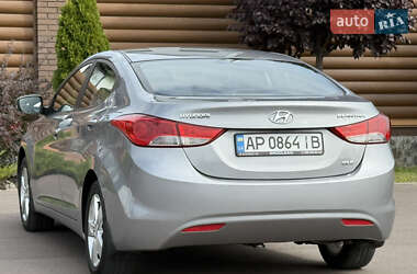 Седан Hyundai Elantra 2013 в 
