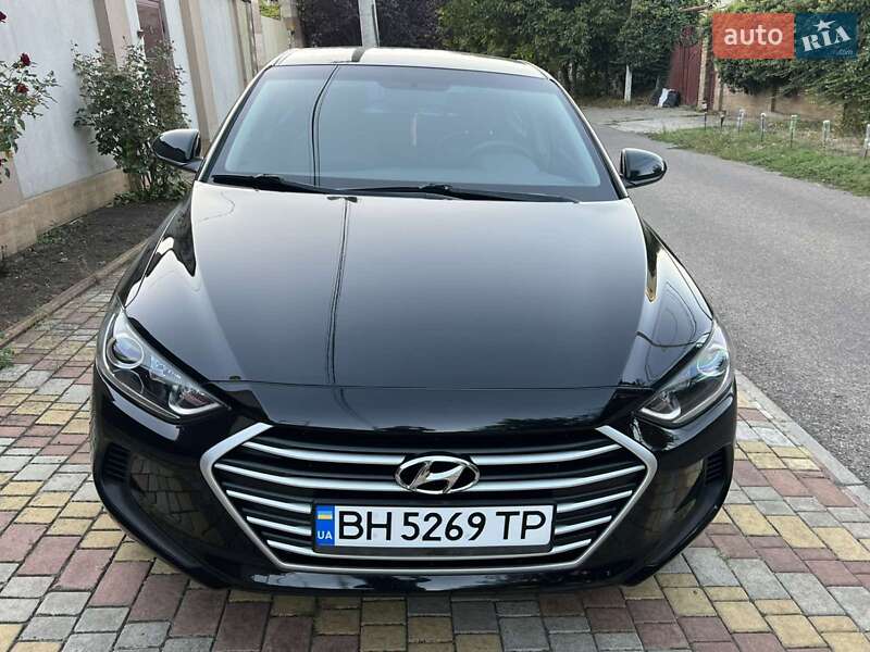 Седан Hyundai Elantra 2016 в Одессе