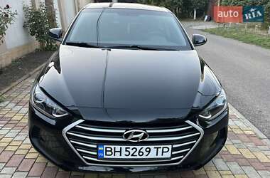 Седан Hyundai Elantra 2016 в 