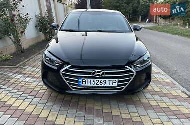 Седан Hyundai Elantra 2016 в 