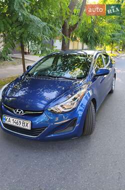 Седан Hyundai Elantra 2015 в Киеве