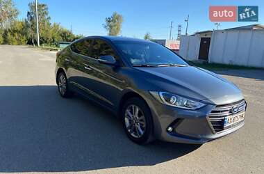 Седан Hyundai Elantra 2018 в 