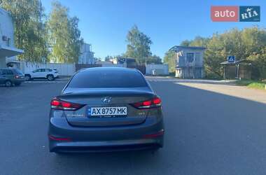 Седан Hyundai Elantra 2018 в 