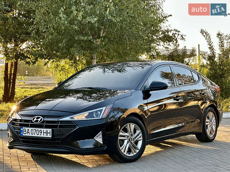 Седан Hyundai Elantra 2019 в Кропивницком