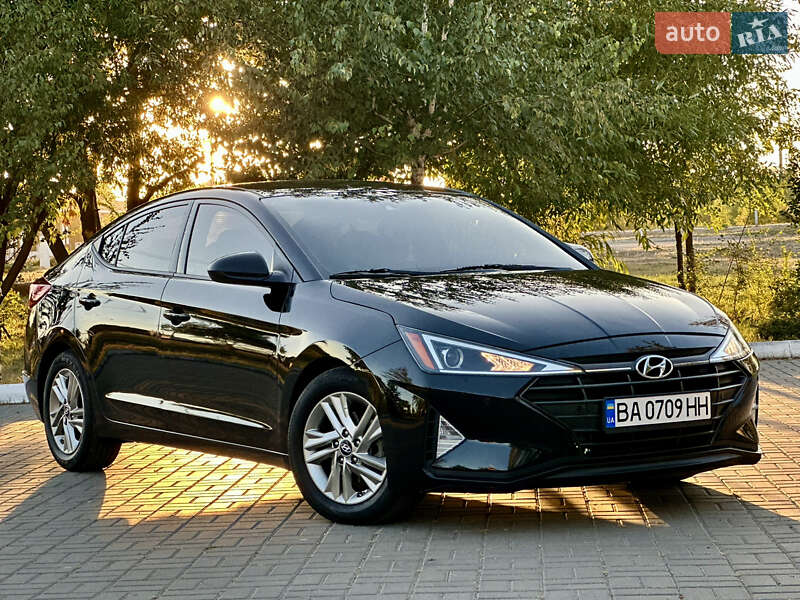 Седан Hyundai Elantra 2019 в Кропивницком