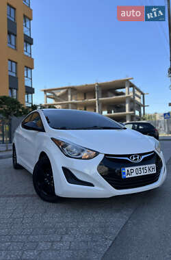 Седан Hyundai Elantra 2015 в 